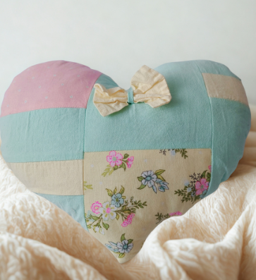 Keepsake Heart Cushion - Image 4